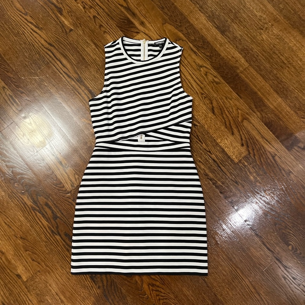 Striped bodycon dress with cutout